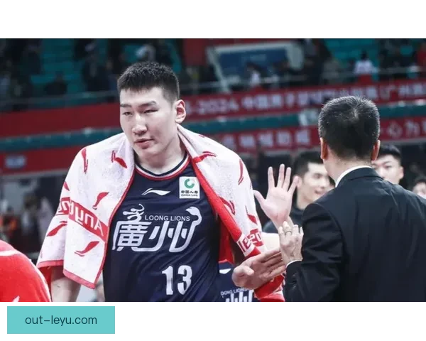 鲁毕奥后备队惨遭阿梅里亚诺体育后备队六比一横扫全场攻防失衡引发反思